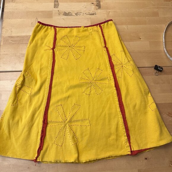 Skirt, handmade from recycled tees by local artist, medium, orange and yellow - Picture 3 of 6
